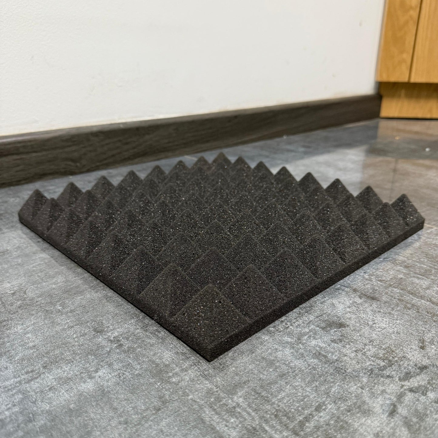 Palmeta Acústica Piramidal (32x32)